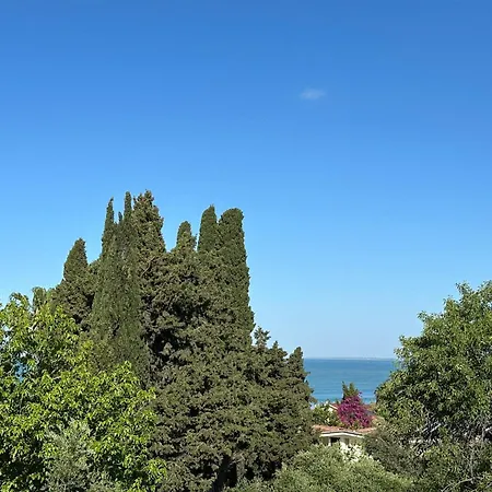 Hotel Zuemruet Pansiyon Side