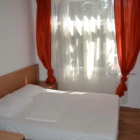 Zuemruet Pansiyon