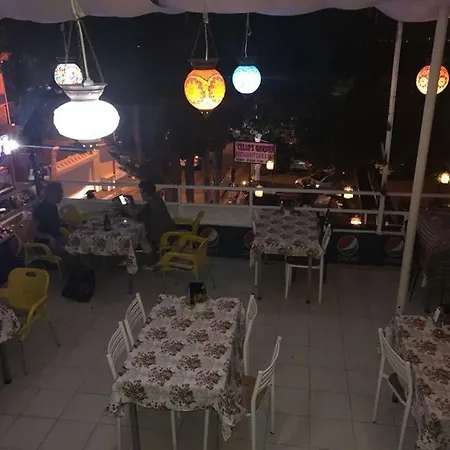 Hotel Zuemruet Pansiyon *