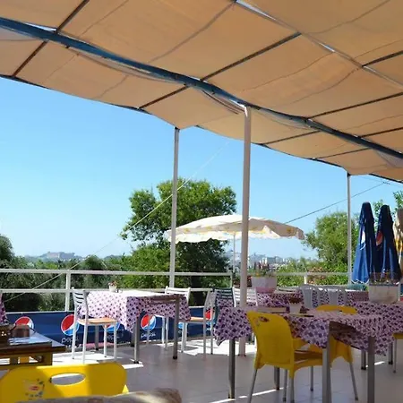 Hotel Zuemruet Pansiyon Side